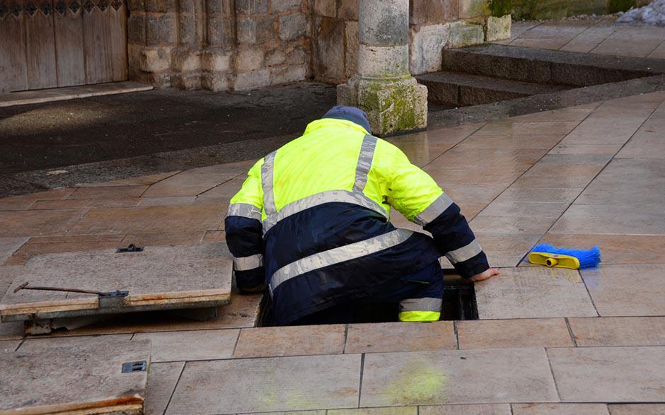 débouchage canalisation eaux usées Paris 17